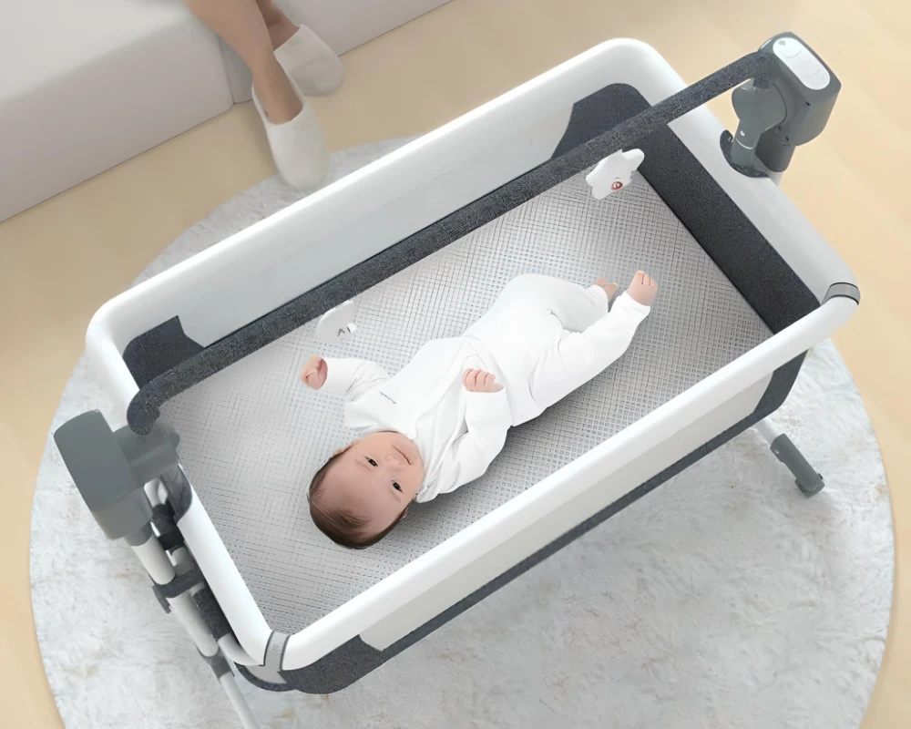 bassinet that rocks itself